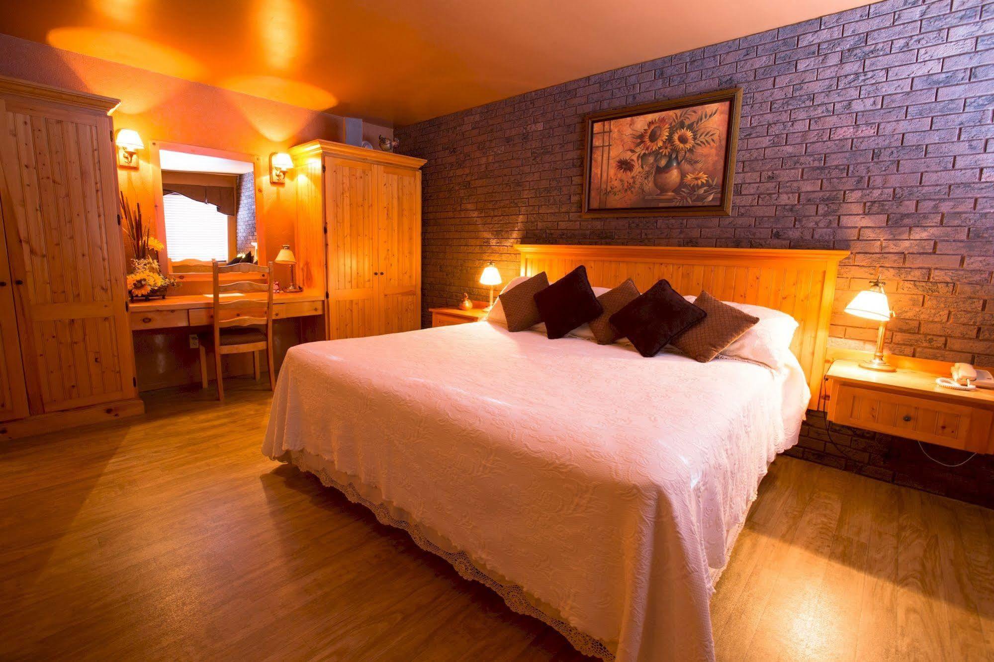 Travelodge By Wyndham Drummondville Exteriör bild